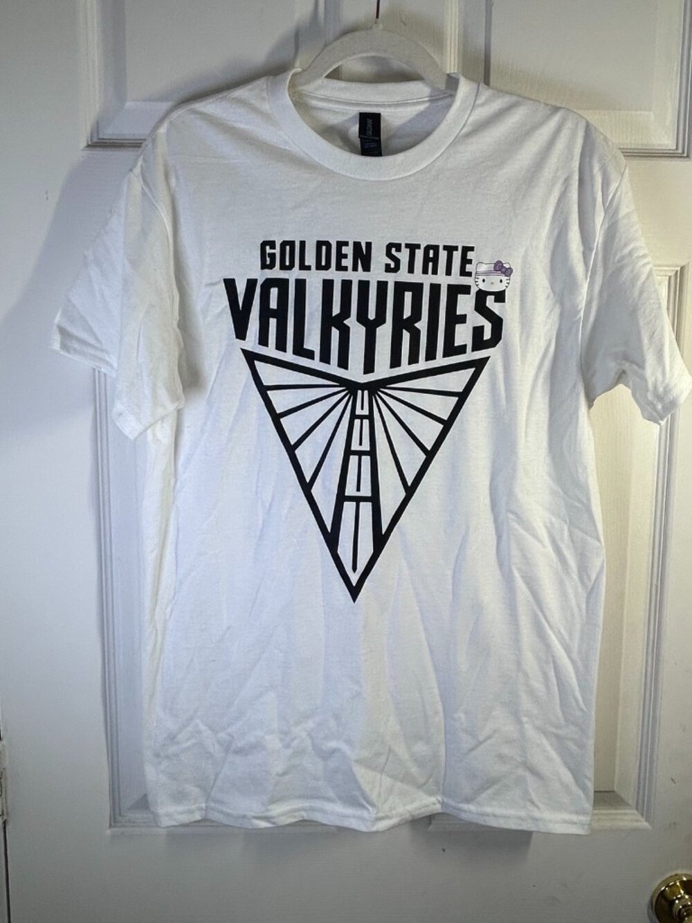 Golden State Valkyries x Hello Kitty T-Shirt on Gilden Tag - Medium